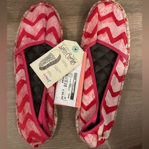 Reef Bella Costa Shoes size 9 Red and Pink NWT